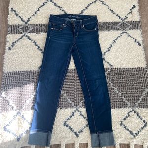 AMERICAN EAGLE OUTFITTERS SUPER STRETCH SKINNY JEANS